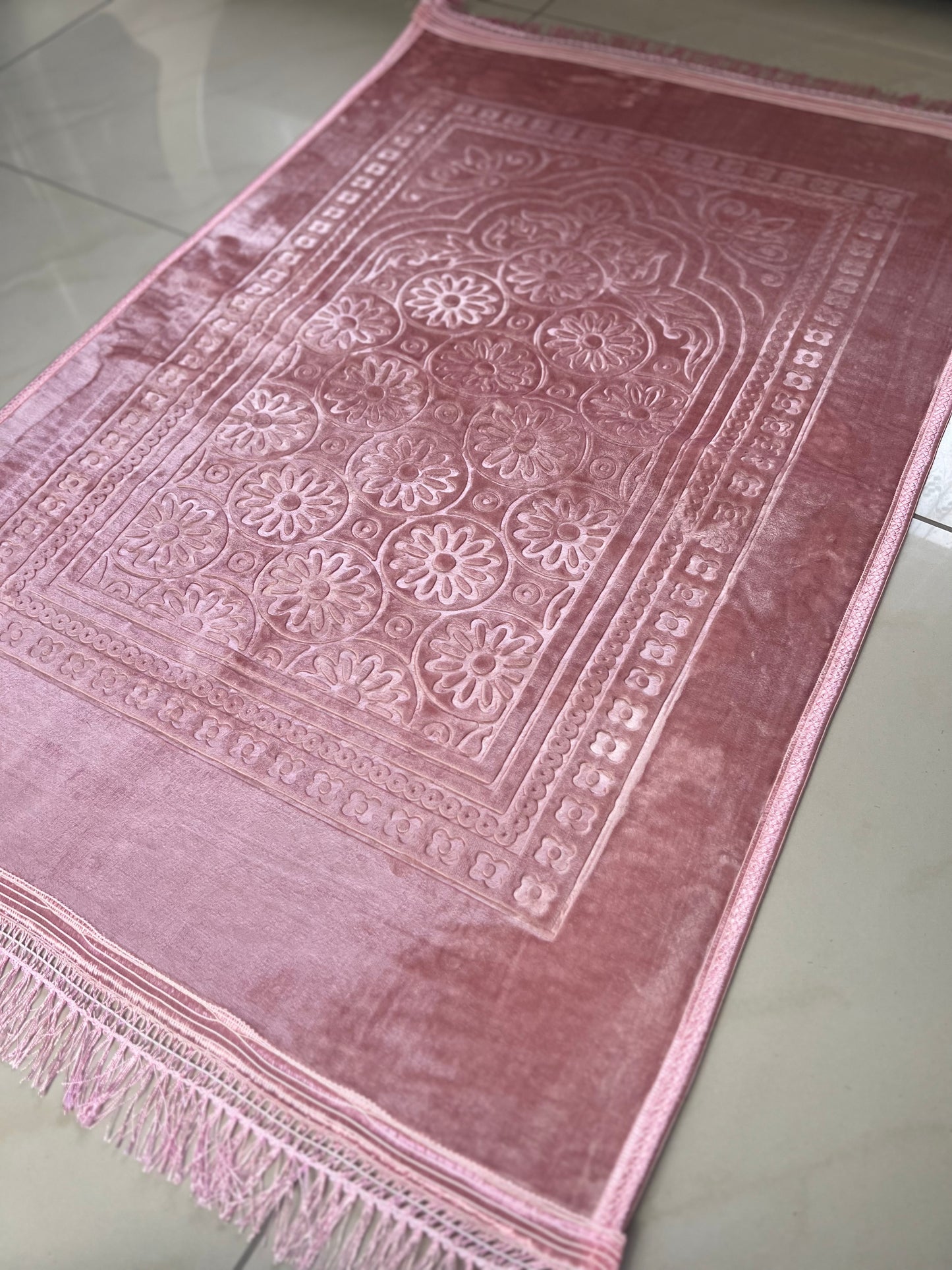 Luxurious prayer rug