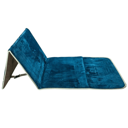 Prayer rug with backrest