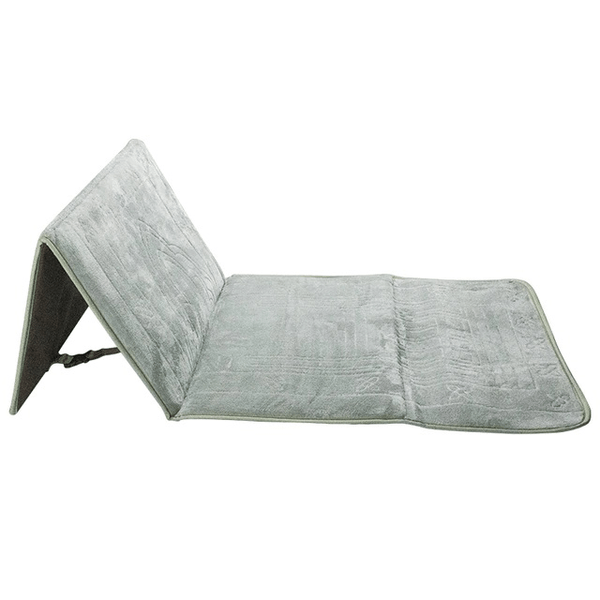 Prayer rug with backrest